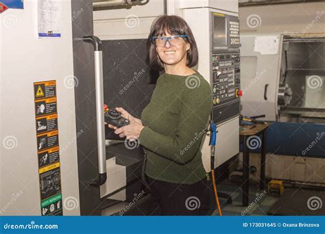 women who cnc training